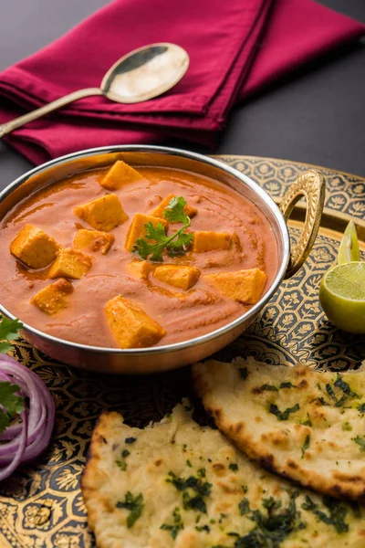 Paneer tereyağı masala veya peynir cottage köri, düğün ya da partiler, seçici odak popüler Hint öğle/akşam yemeği menüsünde — Stok fotoğraf