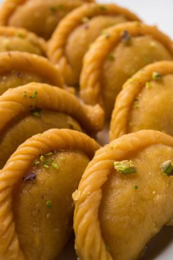Gujiya - holi ve diwali, seçici odak festival süresince yapılan tatlı köfte