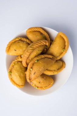 Gujiya - holi ve diwali, seçici odak festival süresince yapılan tatlı köfte