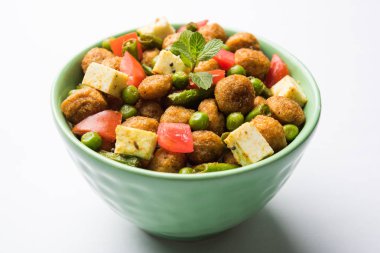 Soya 65 parçalar ya da soya yığın fry sağlıklı bir aperatif yemek protein zengin, vejetaryen tabağı ideal yeni başlayanlar için kolay. popüler Hint yemeği. seçici odak