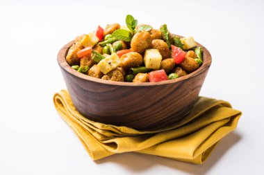 Soya 65 parçalar ya da soya yığın fry sağlıklı bir aperatif yemek protein zengin, vejetaryen tabağı ideal yeni başlayanlar için kolay. popüler Hint yemeği. seçici odak