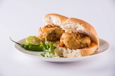 Vada Pav veya Vada Paav ünlü bir Hint sokak gıda olduğunu