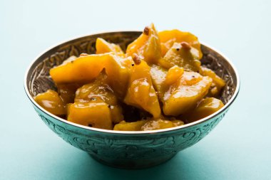 AAM ka murabba veya methamba Çemen veya methi marathi veya mango tatlı turşu