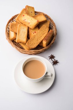 Hint Pencap dili veya Delhi ekmek tost ile tutti frutti lezzet, servis Hint sıcak çay, seçici odak doku