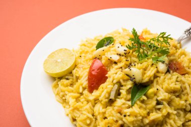 dal khichadi veya dal khichdi, popüler Hint yemeği. seçici odak