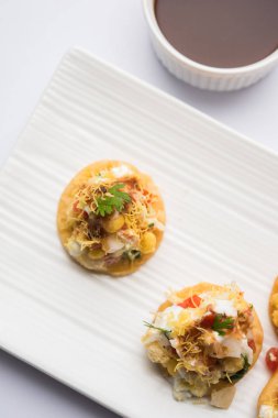 Sev Btata Puri / sev puri / papdi sohbet - popüler Hint aperatifler madde – Hint sokak gıda, seçici odak