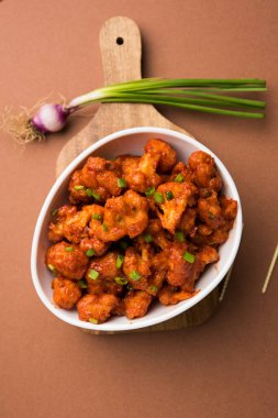 Gobi Mançurya kuru - Hindistan popüler sokak gıda karnabahar çiçeği, seçici odak yaptı