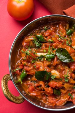 Domates köri veya Sabzi veya sabji veya Hint turşusu, ana yemek için popüler Hint sebze yemek listesi
