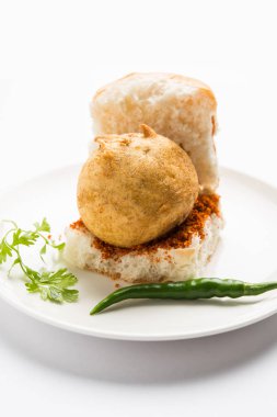 Hint sokak gıda Vada Pav veya Vada Paav veya Vadapav, seçici odak