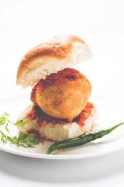 Hint sokak gıda Vada Pav veya Vada Paav veya Vadapav, seçici odak