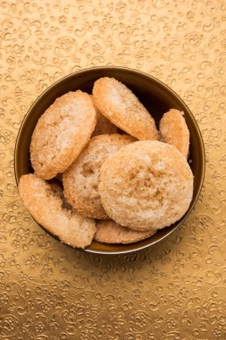 Anarsa özgün bir Maharashtrian tatlısıdır. Özellikle Diwali bayram mevsiminde yapılır..