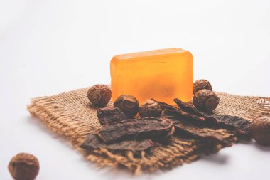 Petrol Shikakai şampuan ve sabun ve şampuan ile Soapnut veya Reetha, Amla, limon, gibi temel ingradients