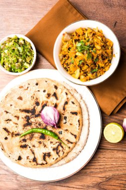 Zunka Bhakar Pithla veya pitla, Hindistan'dan popüler vejeteryan tarifi