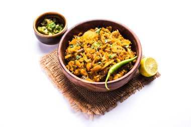 Zunka Bhakar Pithla veya pitla, Hindistan'dan popüler vejeteryan tarifi