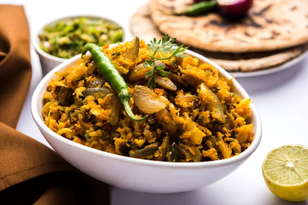 Zunka Bhakar Pithla Pitla Popular Vegetarian Recipe India — Stock Photo, Image