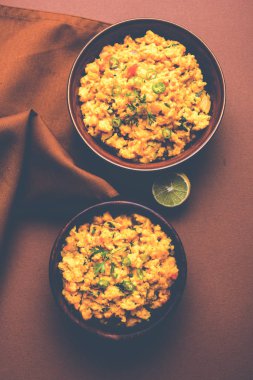 Zunka Bhakar Pithla veya pitla, Hindistan'dan popüler vejeteryan tarifi