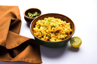 Zunka Bhakar Pithla veya pitla, Hindistan'dan popüler vejeteryan tarifi