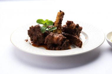 Bhuna koyun eti / Bhuna Gosht / Hint kuzu köri