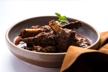 Bhuna koyun eti / Bhuna Gosht / Hint kuzu köri