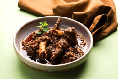 Bhuna koyun eti / Bhuna Gosht / Hint kuzu köri
