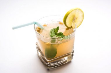 Jal Jeera Jal jeera ya da jaljira, su karıştırma kimyon tozu kullanılarak hazırlanan ve soğuk yenen bir Hint içecek mi