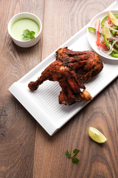 Tandır tavuk / tavuk tikka / Barbekü veya ızgara tavuk 