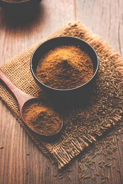 Kimyon tohumu veya Jeera toz (zemin kimyon), seçici odak