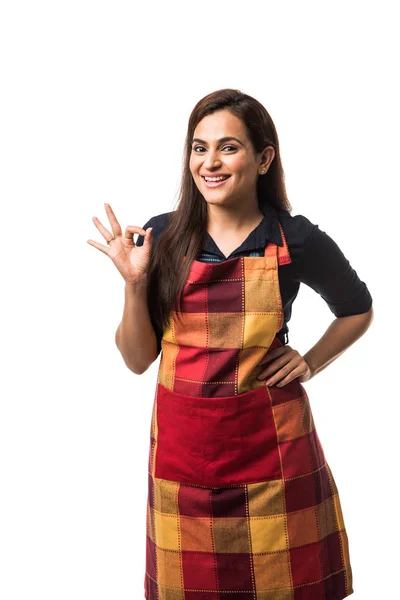 Portrait Indian Woman Chef Cook Apron Presenting Pointing Sign Thumbs — 스톡 사진