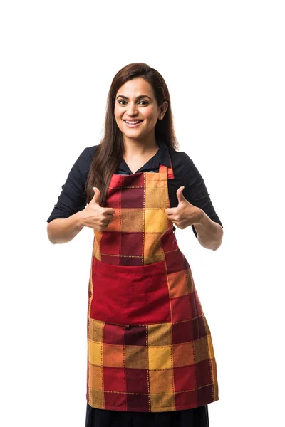 Portrait Indian Woman Chef Cook Apron Presenting Pointing Sign Thumbs — Stock Photo, Image