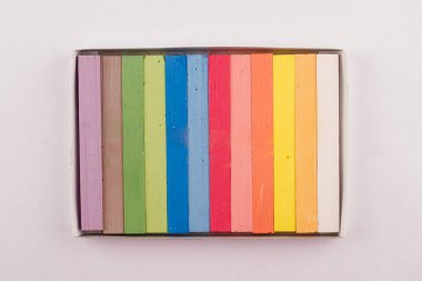 renkli pastel tebeşirler 