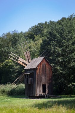 eski ahşap fırıldak