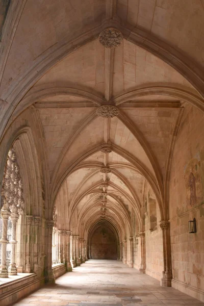 Cloister av kloster av Santa Maria da Vitoria, Batalha, — Stockfoto