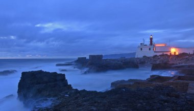 Alacakaranlıkta fenerinde Raso, Cascais, Lisboa region, Portekiz