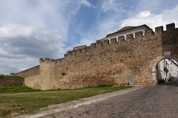 Стіни Estremoz регіону Алентежу, Португалія — стокове фото