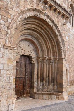 Ayrıntı Romanesk Portal kilise San Miguel veya San V