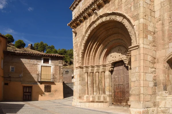 Ayrıntı Romanesk Portal kilise San Miguel veya San V — Stok fotoğraf