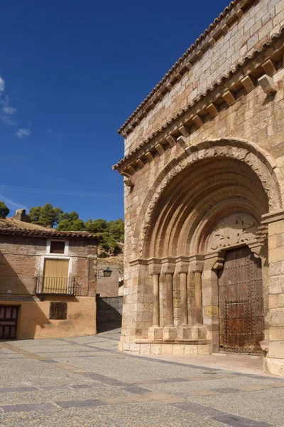 Romanesque portal of the church of San Miguel or San Valero (13t — Stock Photo, Image