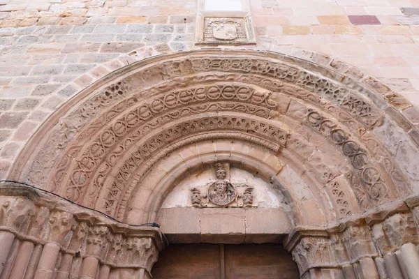 Puerta de la Catedral de Siguenza, provincia de Guadalajara , — Foto de Stock