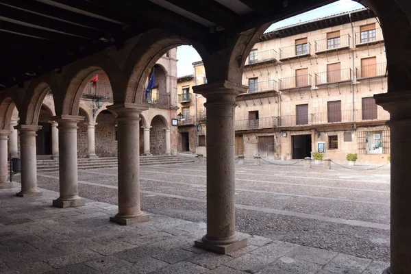 Praça principal e prefeitura em Siguenza, província de Guadalajara , — Fotografia de Stock