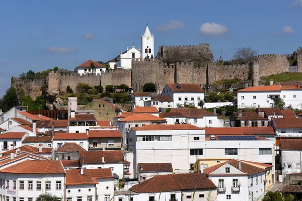Slottet och byn av Penela, Beiras regionen, Portugal — Stockfoto