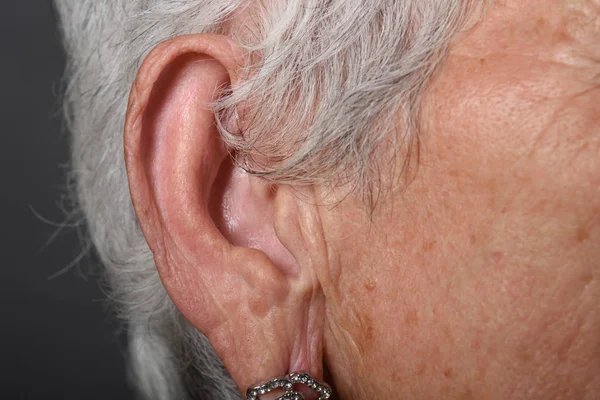 Een vrouw gezicht close-up — Stockfoto