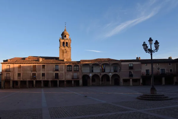 Praça principal de Medinaceli, província de Soria, Catilla-Leon, Espanha — Fotografia de Stock