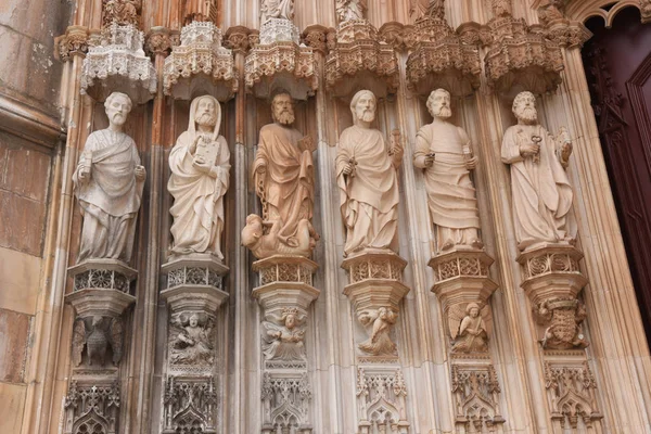 Detail of Sculptures main entrance of the Monastery of Santa Maria Vitoria in Batalha, — Stock Photo, Image