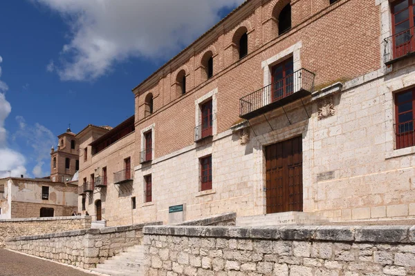 Las Casas del Tratado en Tordesillas, provincia de Valladolid, Ca — Foto de Stock