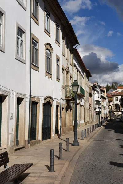 Rue dans le centre-ville de Braganca, Tras-os-Montes, Portugal — Photo