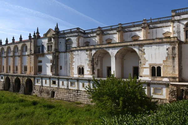 Задний фасад монастыря Ордена Христа, Томар. Португ — стоковое фото