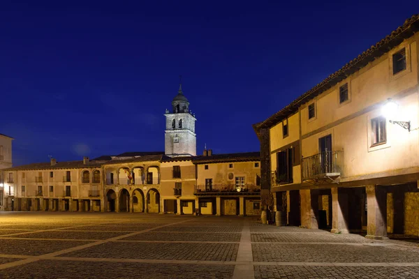 Praça principal de Medinaceli, província de Soria, Castilla-Leon, Espanha — Fotografia de Stock