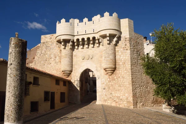 Santa Maria door,Hita, Guadalajara province,Castilla-La Mancha, — 图库照片