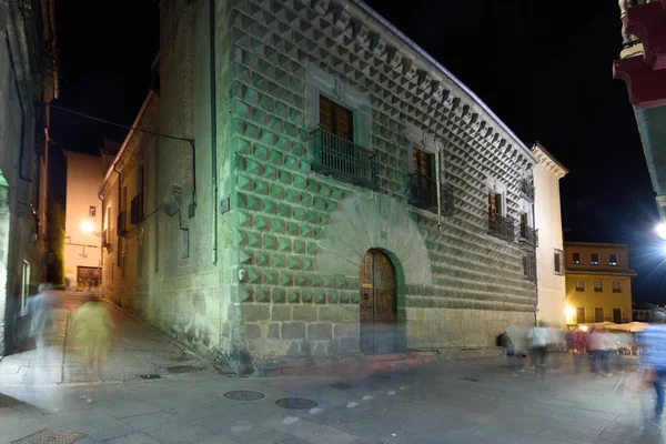 Éjszaka a Los Pinchos házban, Segovia, Castilla-Leon, Spanyolország — Stock Fotó