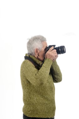 Üst düzey kadın kamera refleks ile çekim